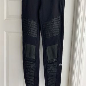 Alo yoga moto leggings medium